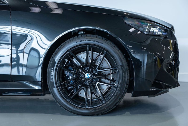 2026 BMW M5 Touring image 2