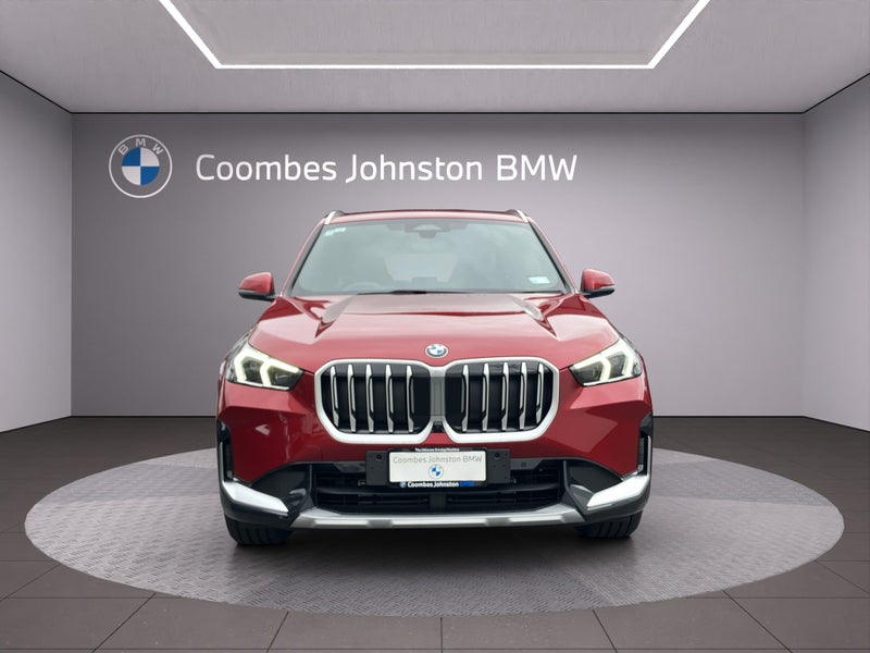 2026 BMW X1 sDrive18i image 2