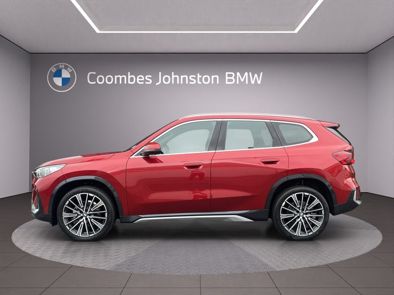 2026 BMW X1 sDrive18i image 3