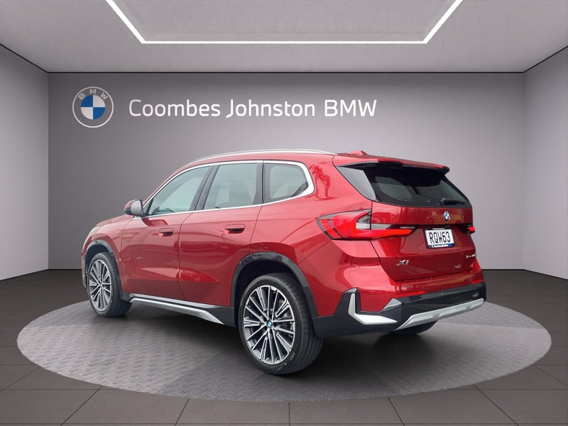 2026 BMW X1 sDrive18i image 4
