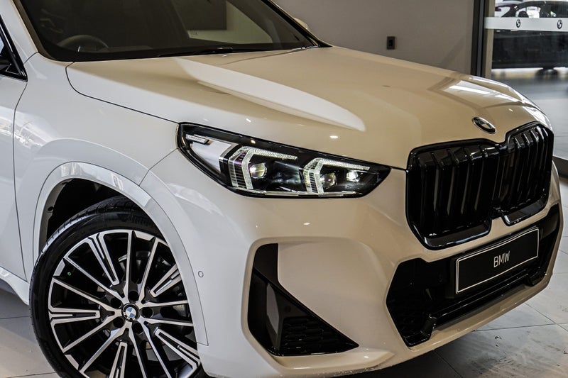 2026 BMW X1 sDrive18i image 3