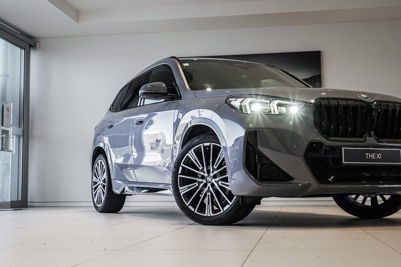 2026 BMW X1 sDrive18i image 2