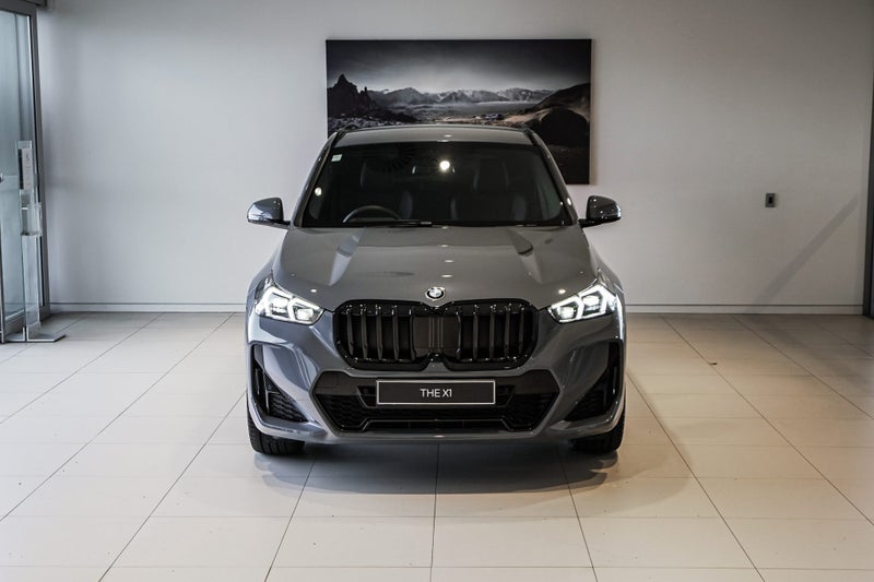 2026 BMW X1 sDrive18i image 4