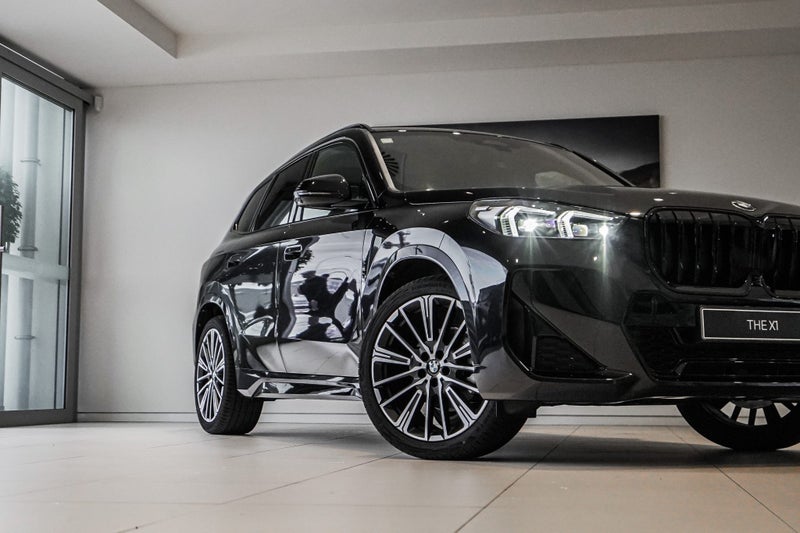 2026 BMW X1 sDrive18i image 2