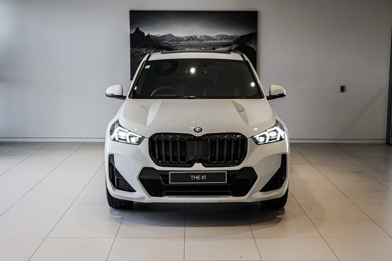 2026 BMW X1 sDrive18i image 4