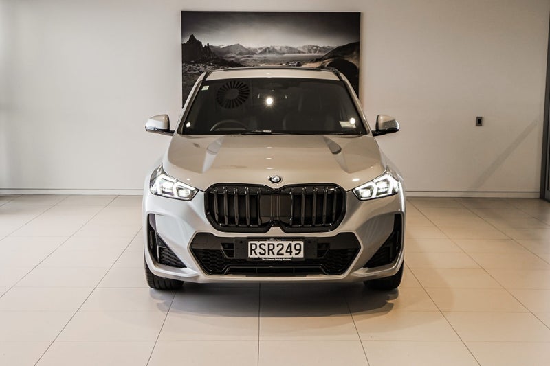 2026 BMW X1 sDrive18i image 4