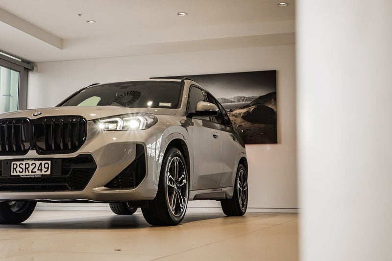 2026 BMW X1 sDrive18i image 5