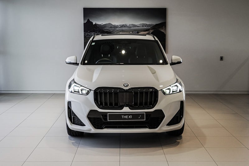 2026 BMW X1 sDrive18i image 4
