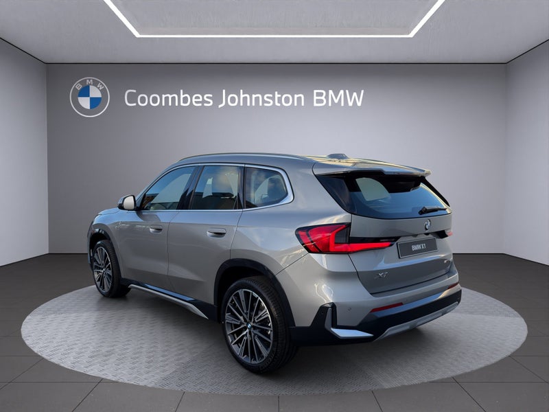 2026 BMW X1 sDrive18i image 4