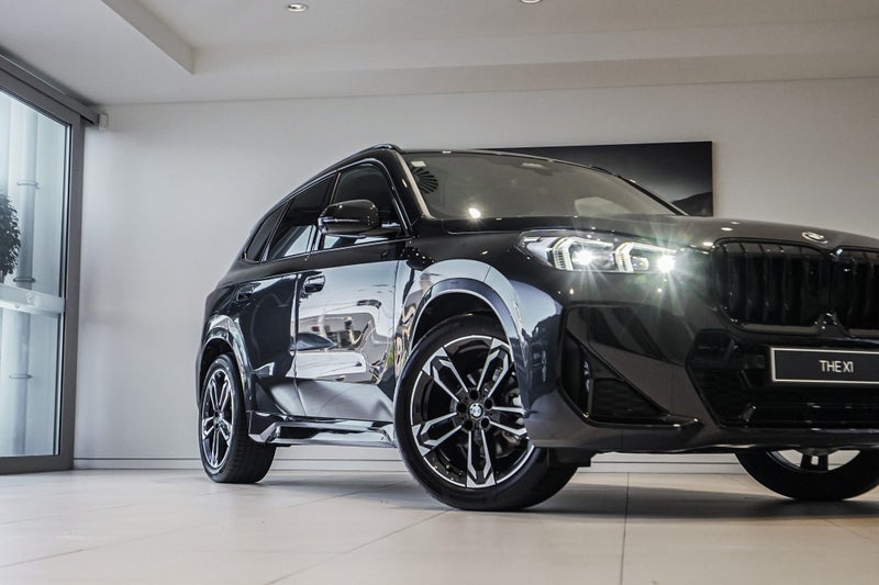 2026 BMW X1 sDrive18i image 2