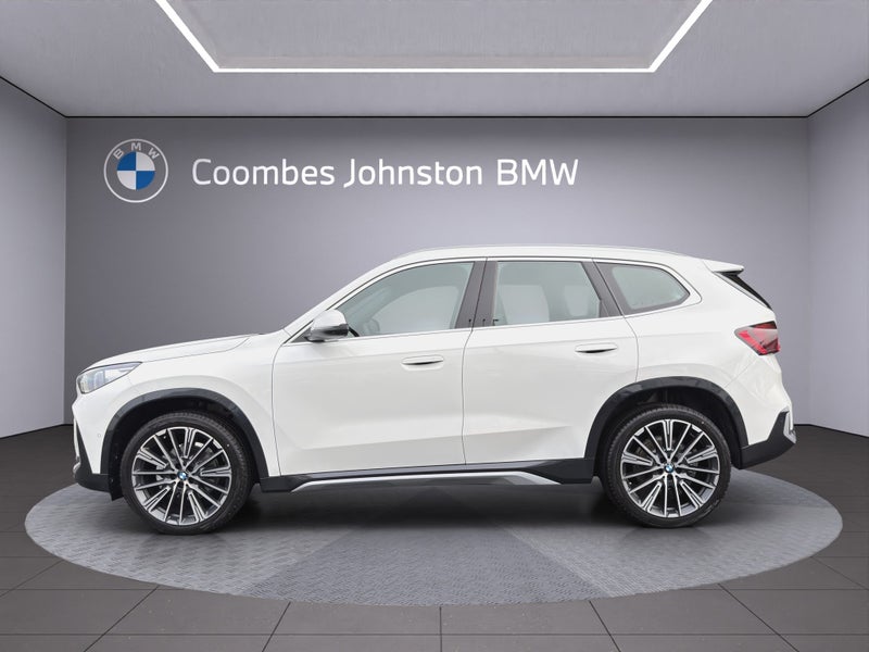 2026 BMW X1 sDrive18i image 3
