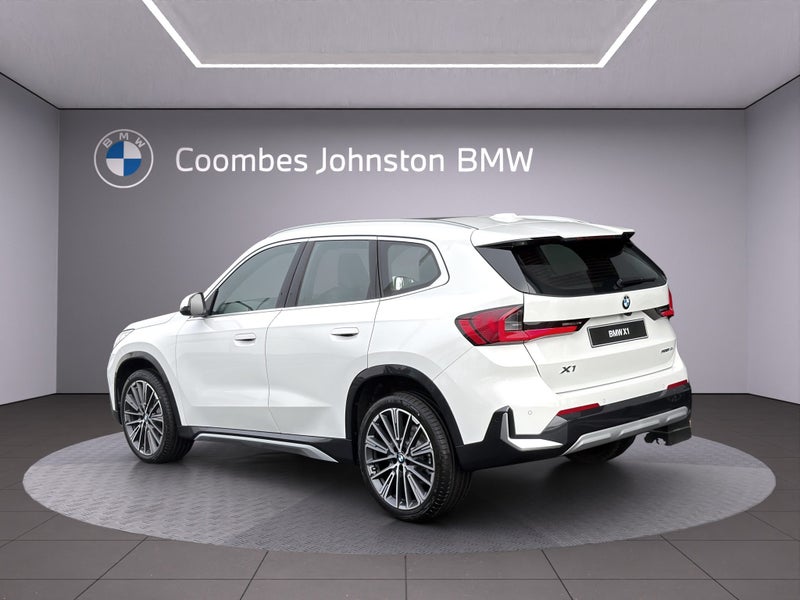 2026 BMW X1 sDrive18i image 4
