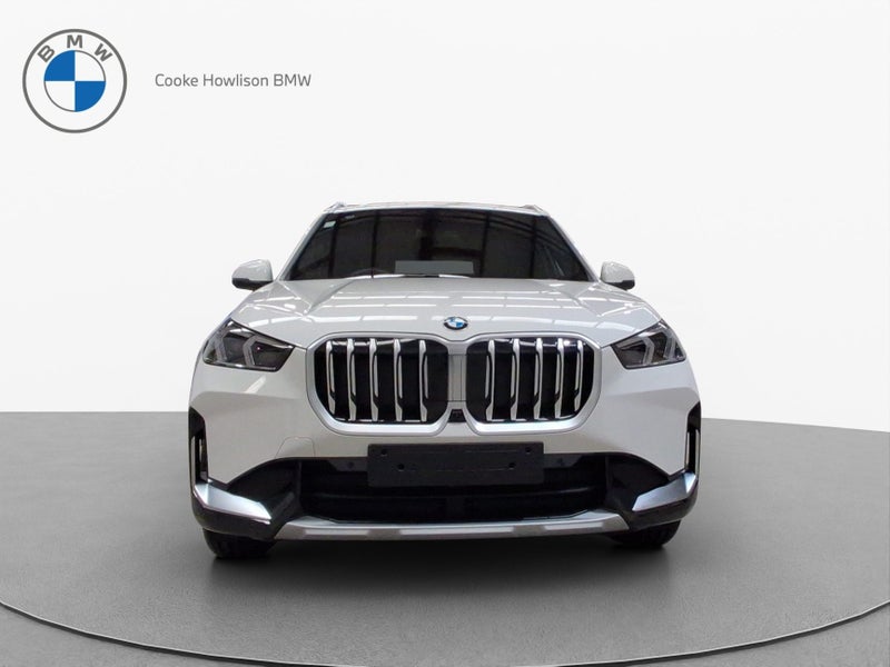 2026 BMW X1 sDrive18i image 2