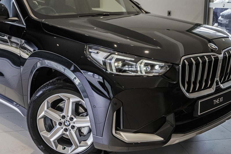 2026 BMW X1 sDrive18i image 3