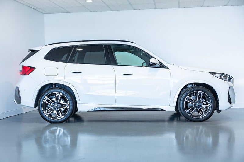2026 BMW X1 X1 sDrive 18i image 2
