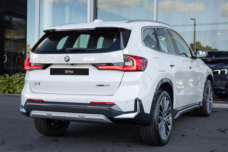 2026 BMW X1 X1 sDrive18i image 3