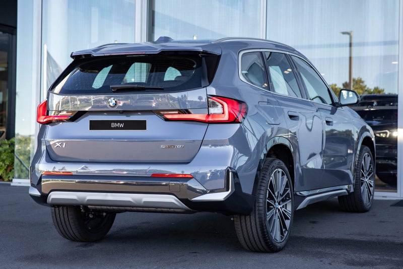 2026 BMW X1 X1 sDrive18i image 3