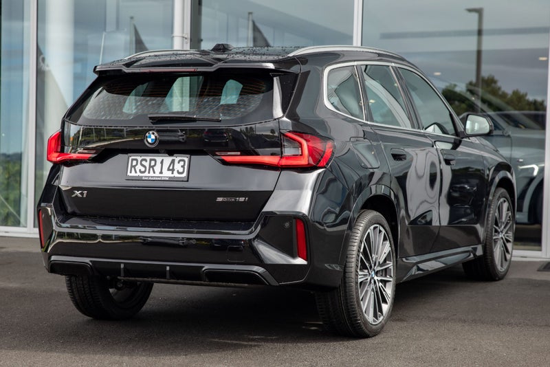 2026 BMW X1 X1 sDrive18i image 3