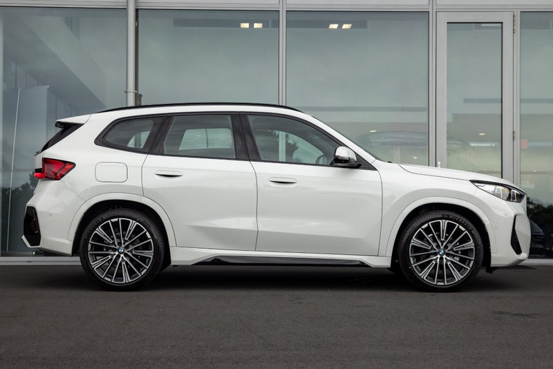 2026 BMW X1 X1 sDrive18i image 4