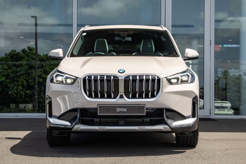 2026 BMW X1 X1 sdrive18i image 2