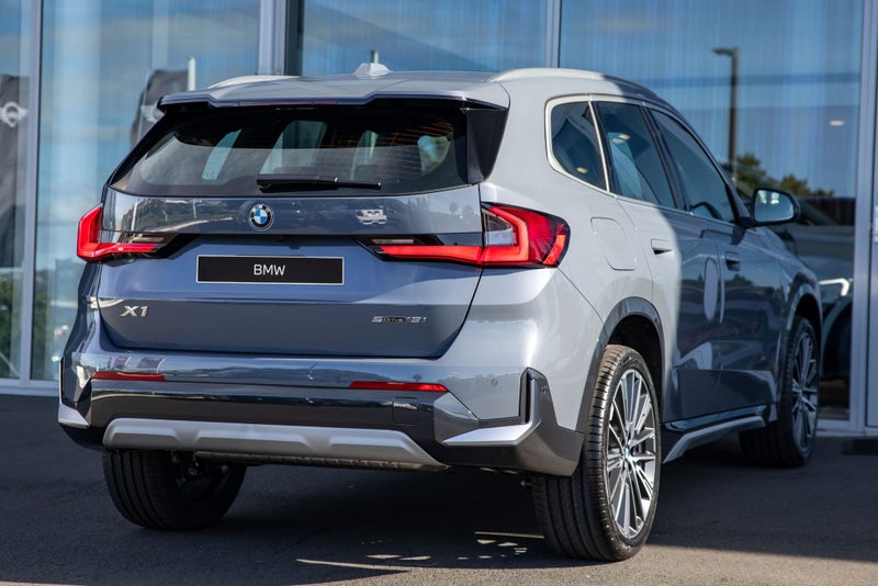 2026 BMW X1 X1 sdrive18i image 3