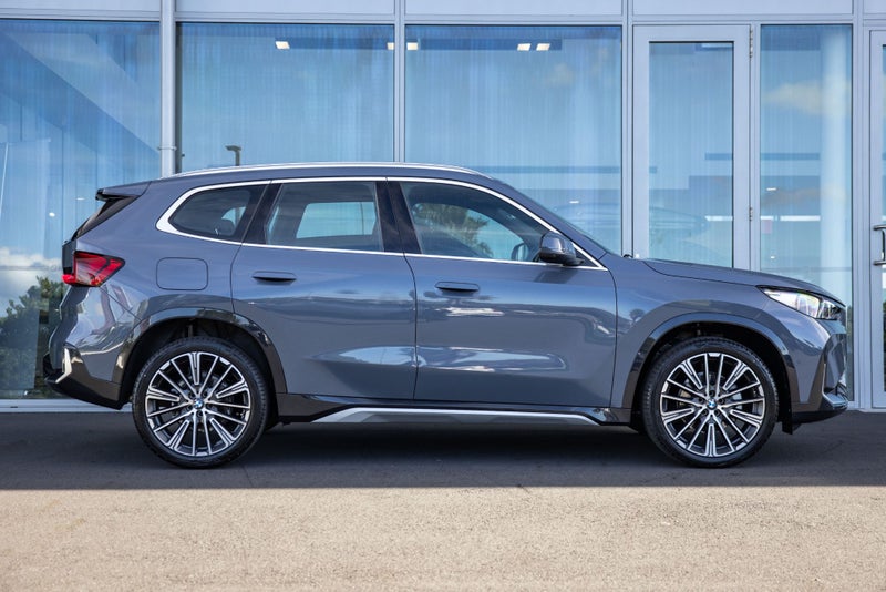 2026 BMW X1 X1 sdrive18i image 4