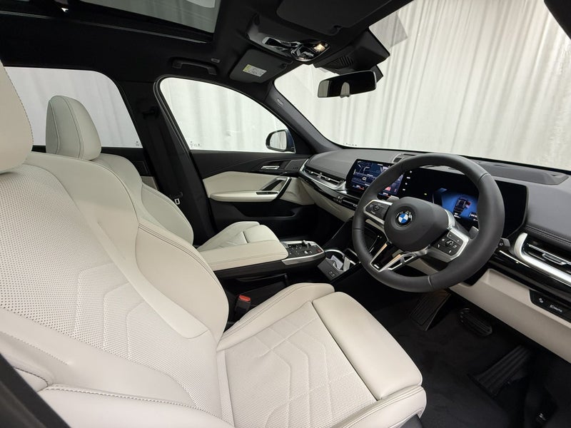 2026 BMW X1 X1 sDrive18i + Innovations image 4