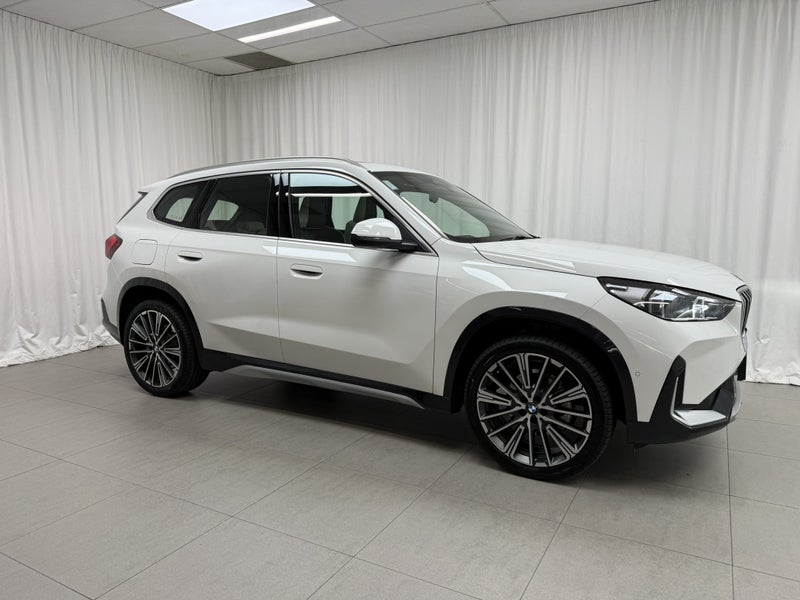 2026 BMW X1 X1 sDrive18i + Innovations image 2