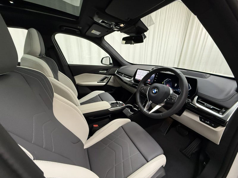 2026 BMW X1 X1 sDrive18i + Innovations image 4