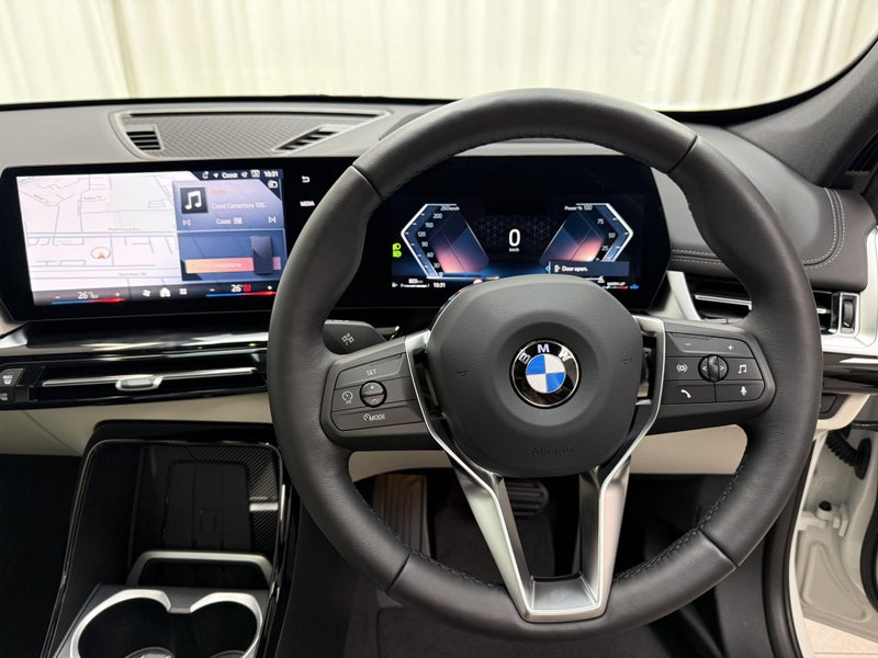 2026 BMW X1 X1 sDrive18i + Innovations image 5