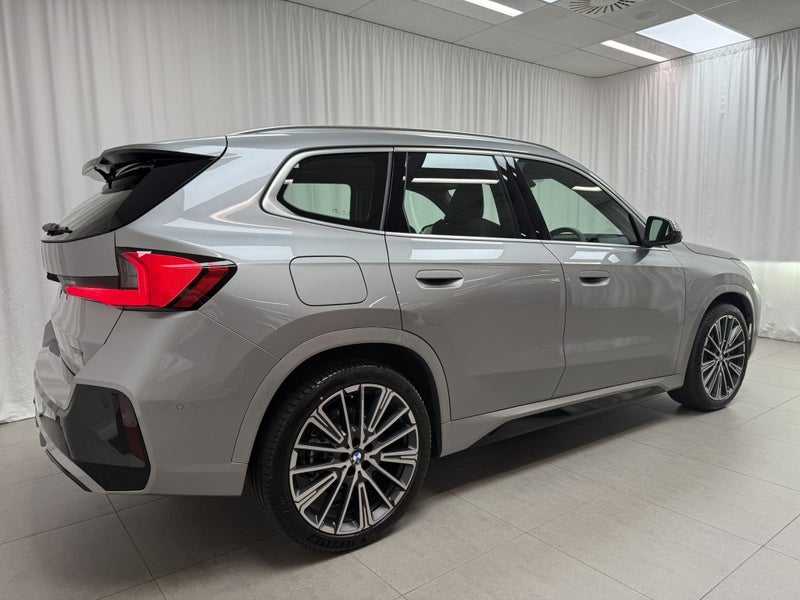 2026 BMW X1 X1 sDrive18i Motorsport with Innova... image 3