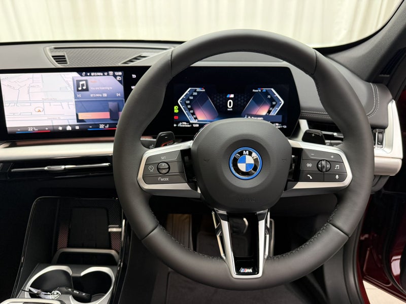2026 BMW X1 X1 xDrive25e image 5