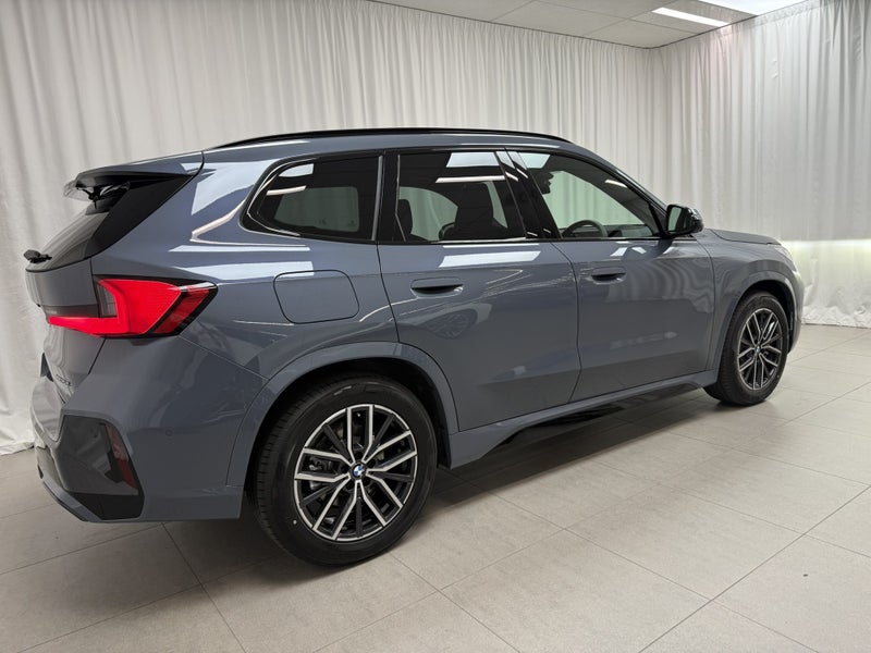 2026 BMW X1 X1 xDrive25e + Innovations Package image 3