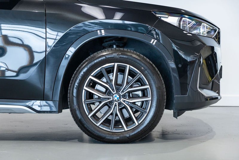 2026 BMW X1 xDrive 25e image 3