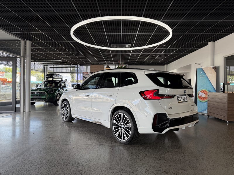 2026 BMW X1 xDrive 25e PhEV image 4