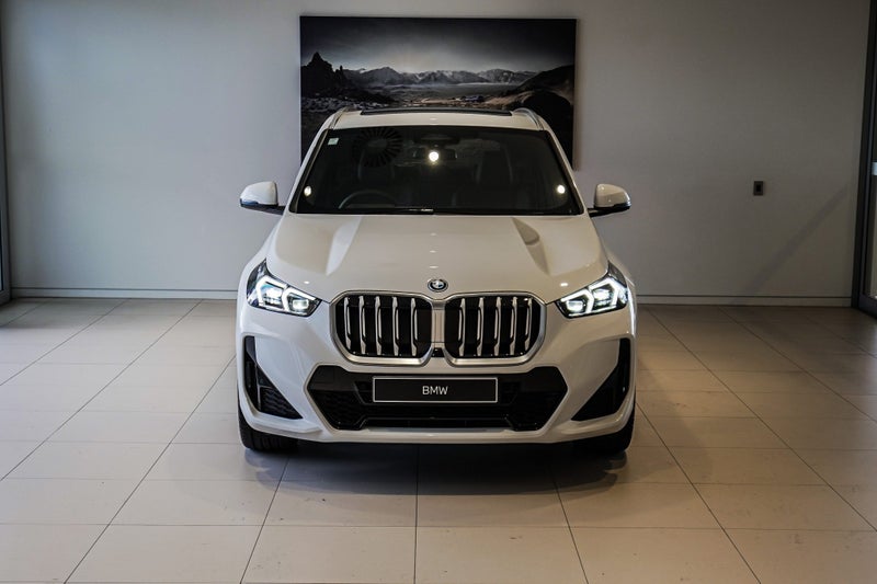 2026 BMW X1 xDrive25e image 4