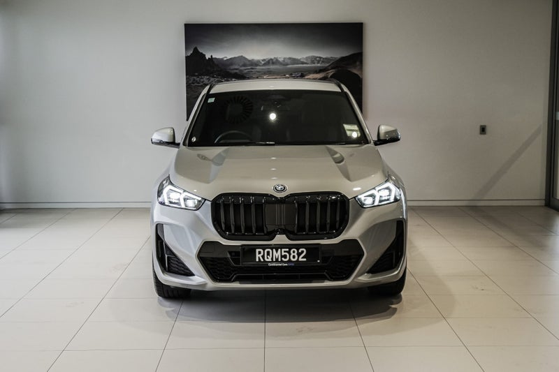2026 BMW X1 xDrive25e image 4