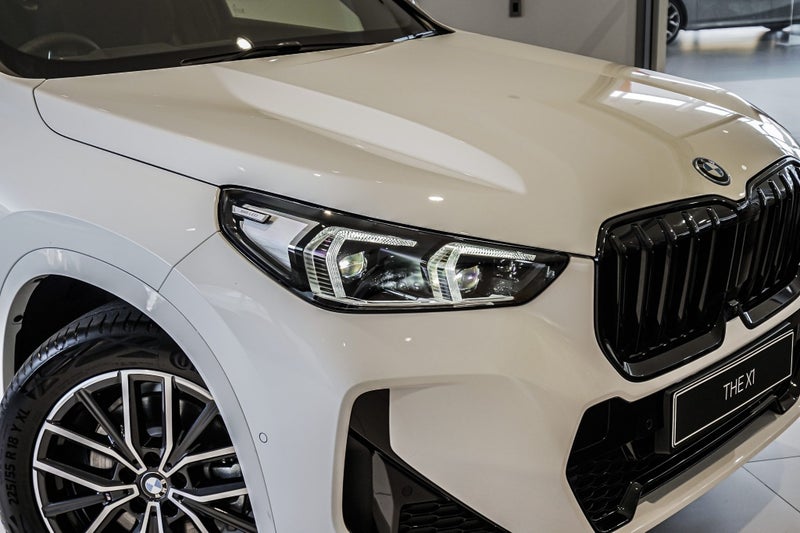 2026 BMW X1 xDrive25e image 3