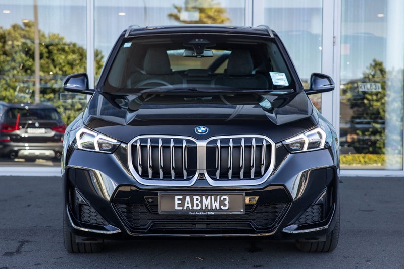 2026 BMW X1 xDrive25e image 2