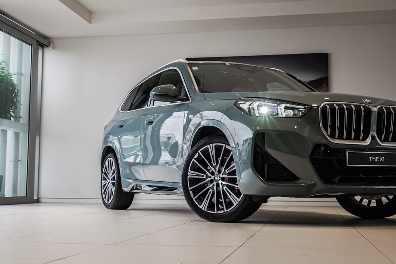 2026 BMW X1 xDrive25e image 2