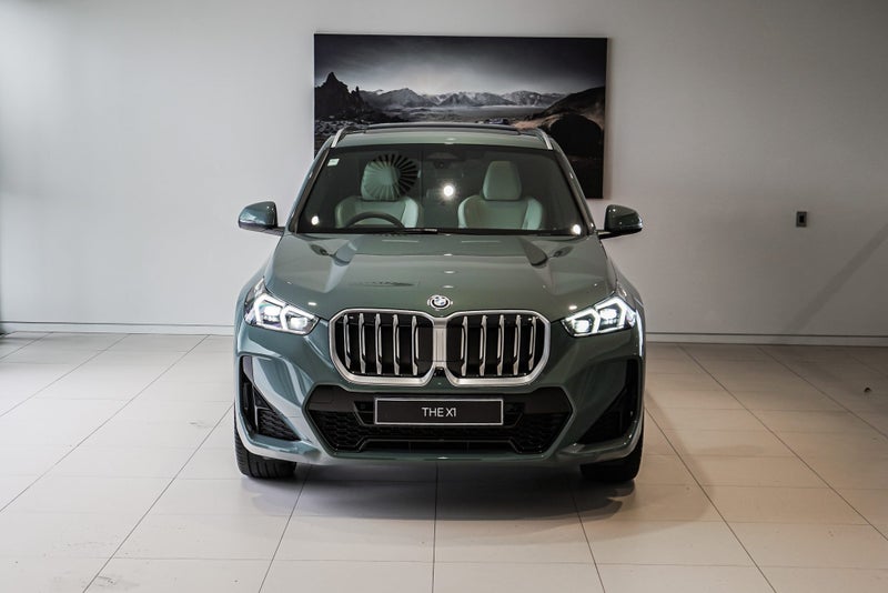 2026 BMW X1 xDrive25e image 4