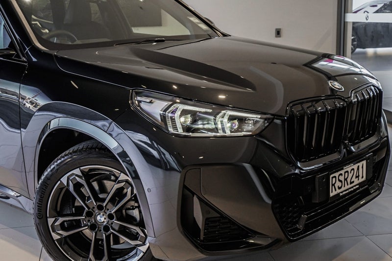 2026 BMW X1 xDrive25e image 3