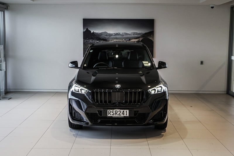 2026 BMW X1 xDrive25e image 4