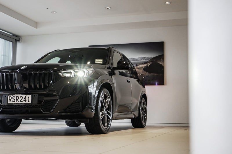 2026 BMW X1 xDrive25e image 5