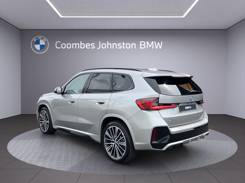 2026 BMW X1 xDrive25e M Sport image 4