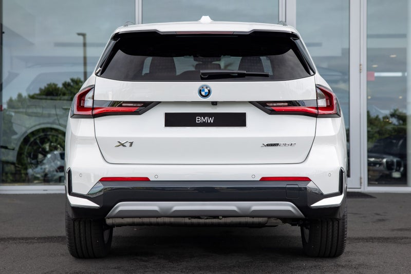 2026 BMW X1 xDrive25e Xline image 4