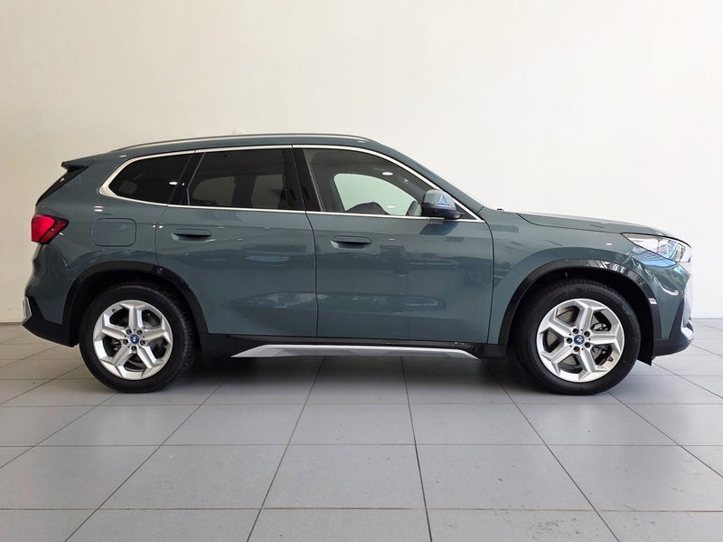 2026 BMW X1 Xdrive25e Xline PHEV image 3