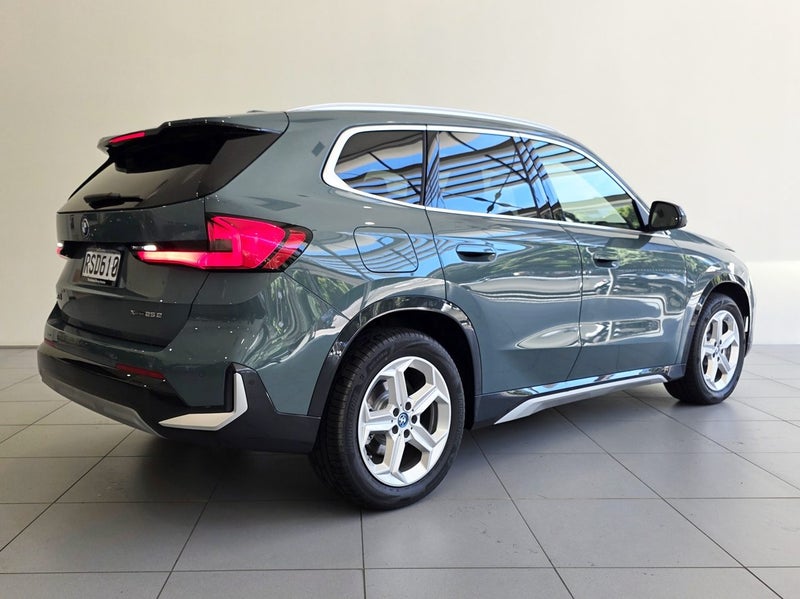 2026 BMW X1 Xdrive25e Xline PHEV image 4
