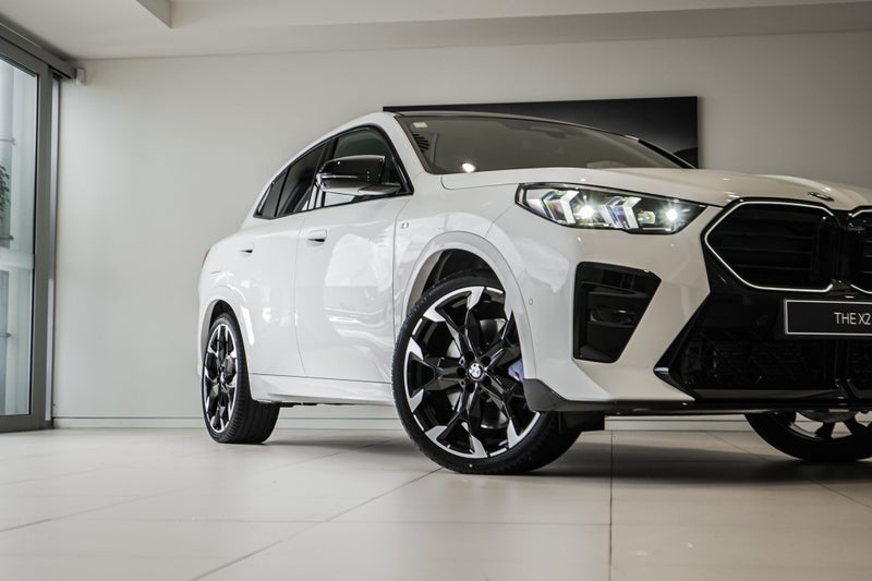 2026 BMW X2 M35i image 2