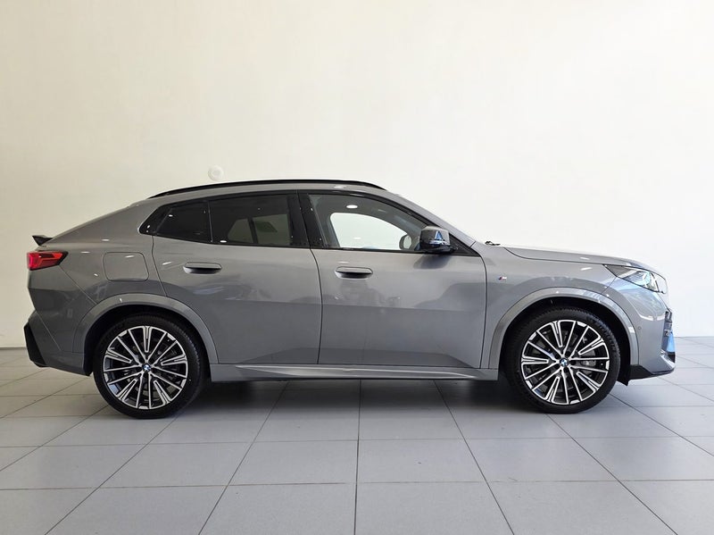 2026 BMW X2 M35i xDrive image 3